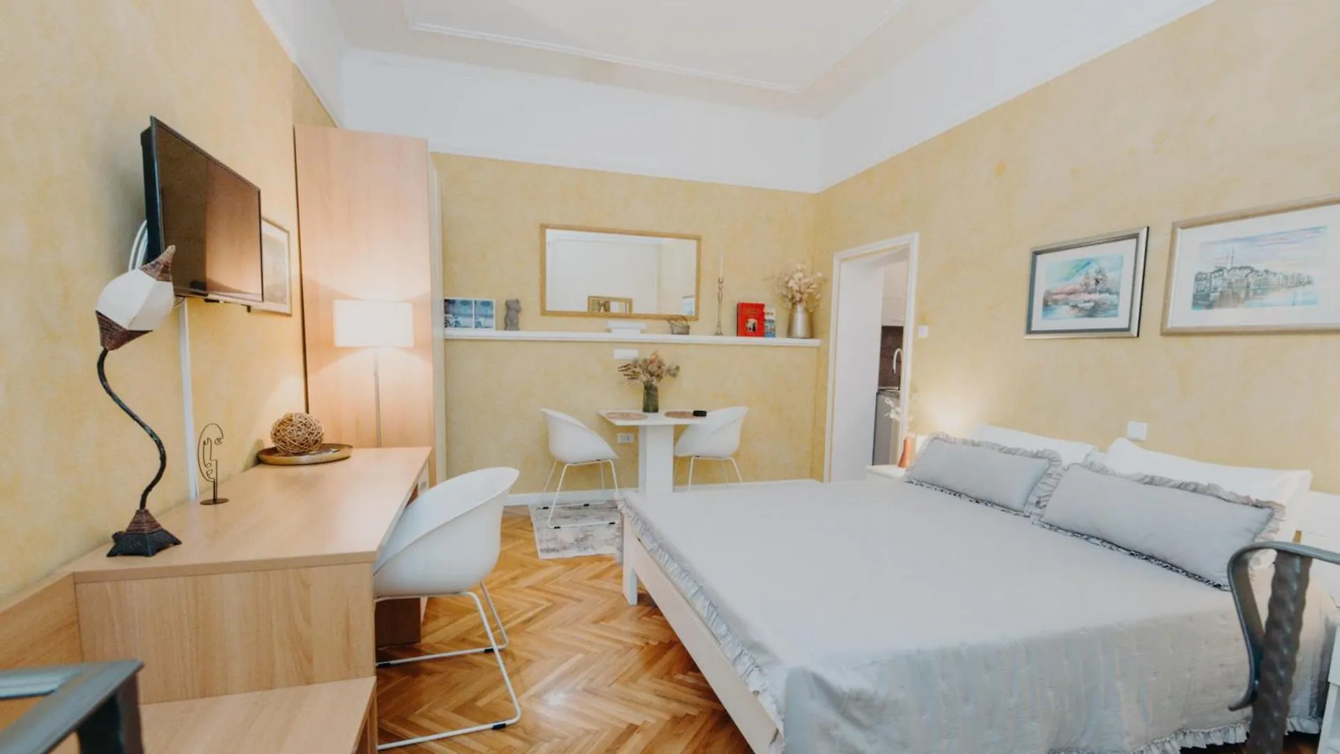 Rooms And Studios Villa Rossella 2 Rovinj 0*,