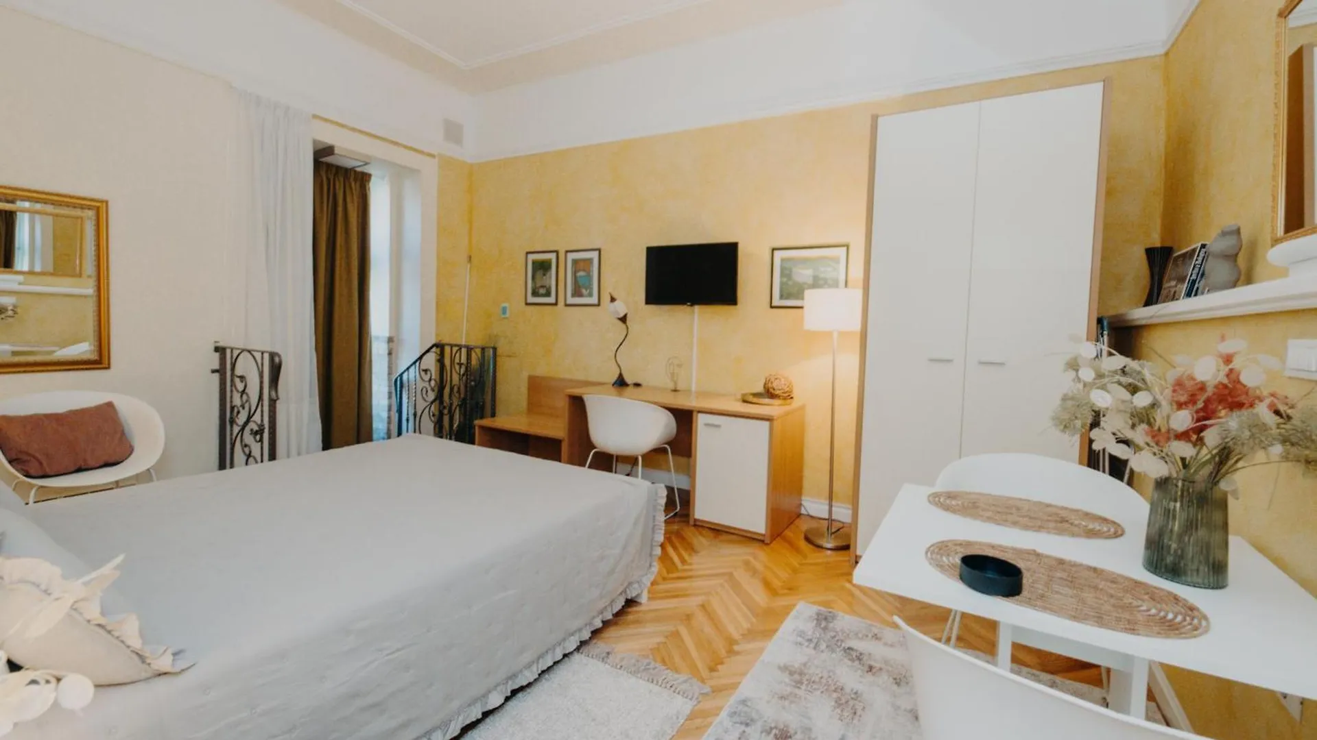 Apartment Rooms And Studios Villa Rossella 2 Rovinj Croatia