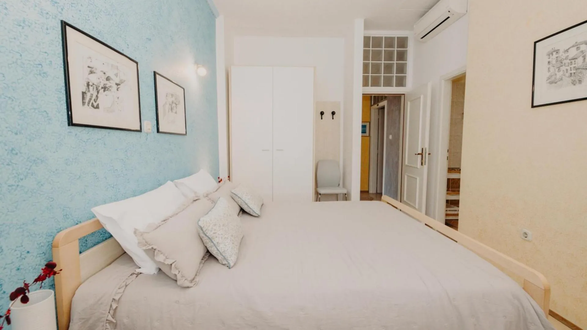 Rooms And Studios Villa Rossella 2 Rovinj Croatia