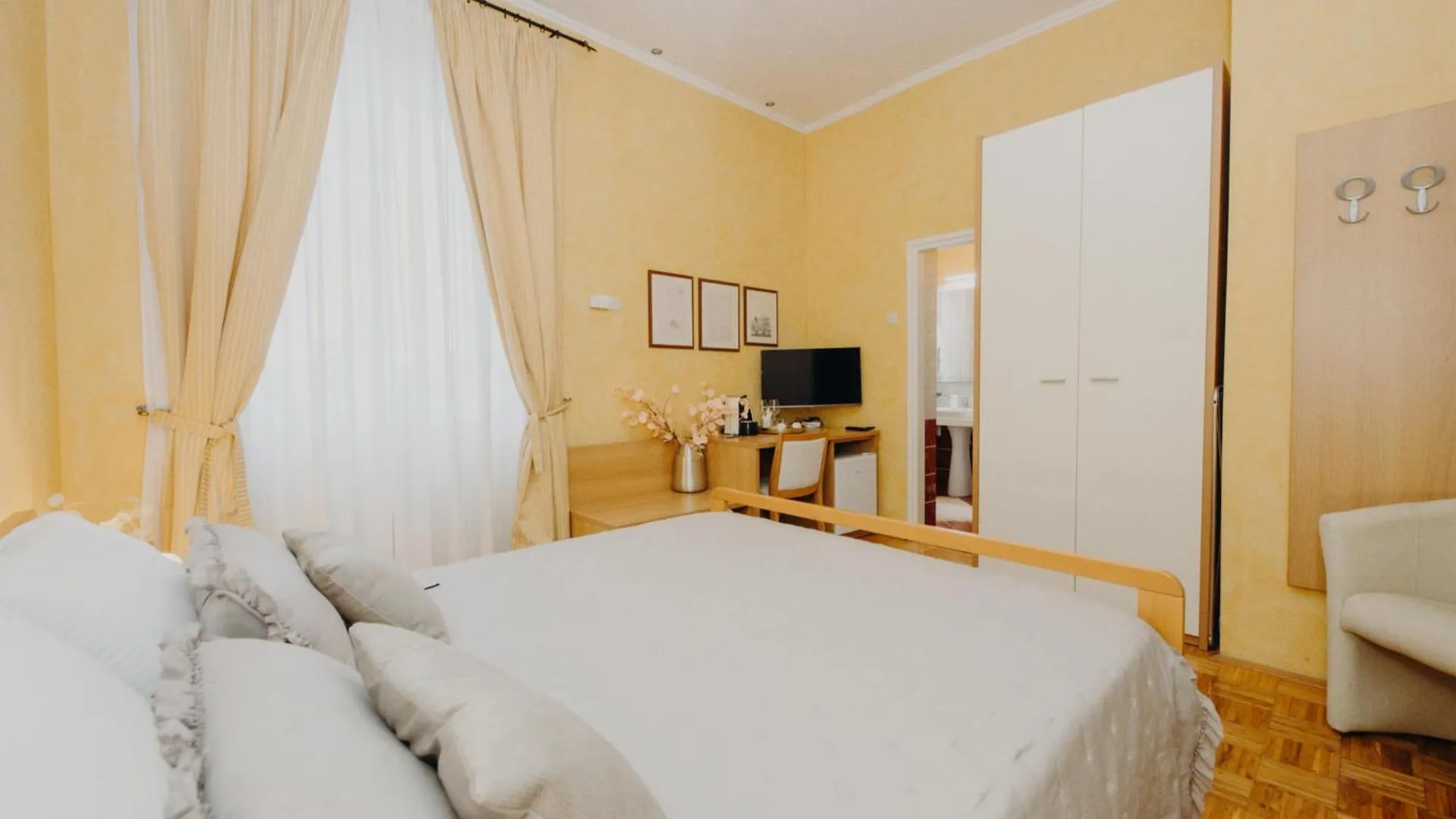 Rooms And Studios Villa Rossella 2 Rovinj Apartment