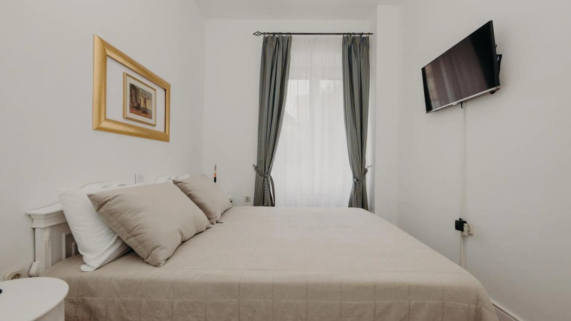 Rooms And Studios Villa Rossella 2 Rovinj 0*,  Croatia