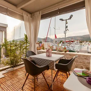 Studio Tironi Apartment Trogir